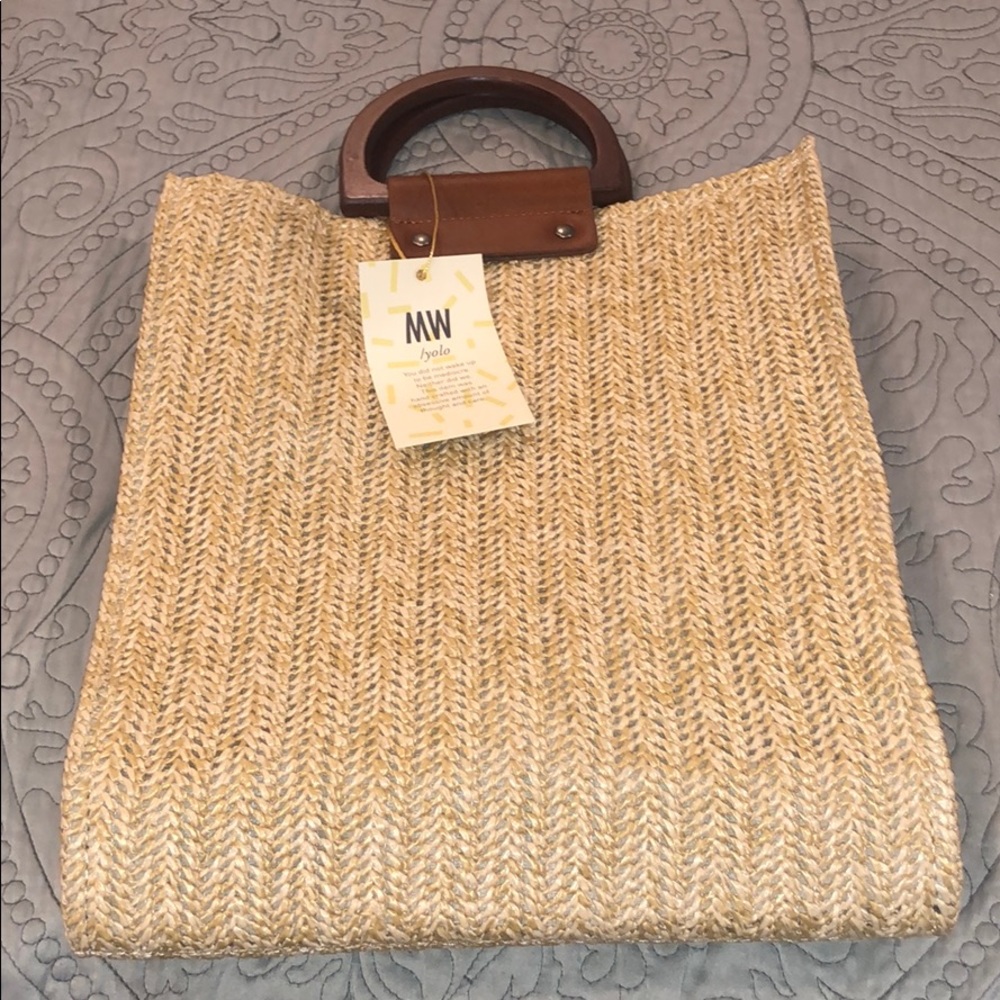 MW straw bag